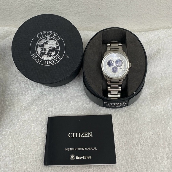 Citizen Men's Silver Blue Eco-Drive Stainless Steel Chronograph Watch CTZ-B8076